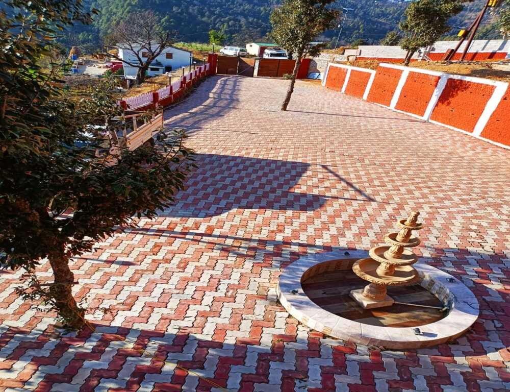Vanprastha Resorts Dwarahat Exterior foto